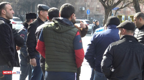 «Ցլի պարանը տանք, կփախնեն». գյուղացիները բողոքում են պարտադիր սպանդանոցային մորթի պահանջի դեմ