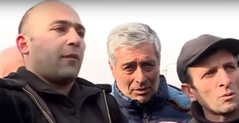 Օրը 16 ժամ աշխատում ենք, ասում են՝ քիլլեր են. երթուղայինի վարորդներ
