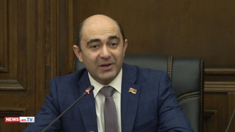 Սերը պակասում է Ազգային ժողովում. Մարուքյանը շնորհավորեց Սուրբ Վալենտինի առթիվ