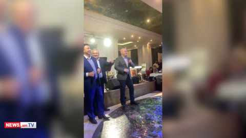 Աշոտյանը, Շարմազանովն ու Արման Սահակյանը երգում են Արփինե Հովհաննիսյանի հարսանիքին