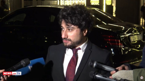 Փող չունեի, մայրս է իր թոշակից տվել, որ մասնակցեմ դրամահավաքին. Հովհաննես Ազոյան