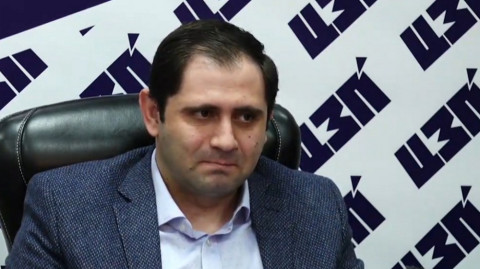 Խնդրում եմ ինձ չհամեմատել Հովիկ Աբրահամյանի հետ. Սուրեն Պապիկյան