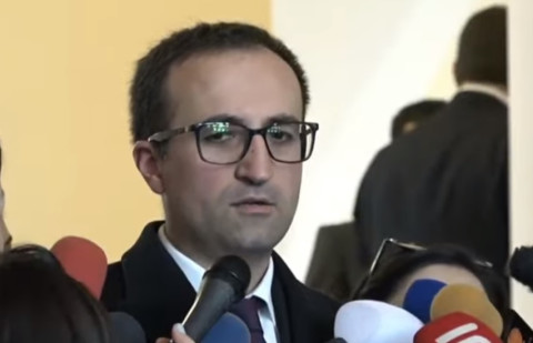 Կուլիսային շահերը շատ լավ գիտեմ. Արսեն Թորոսյանը՝ ՁԻԱՀ-ի կենտրոնի աշխատողների բողոքի մասին