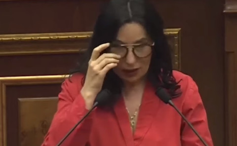 «Ա՜խ». Նաիրա Զոհրաբյանին «տոկը տվեց» ԱԺ–ում