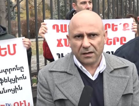 Երկու բուժհաստատությունը միացնելու կառավարության որոշումը քննադատությանը չդիմացող բառակույտ է