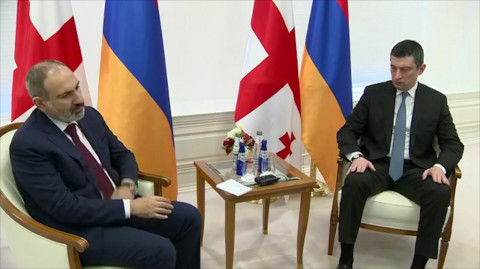 Փաշինյանի առանձնազրույցը Վրաստանի վարչապետ Գեորգի Գախարիայի հետ