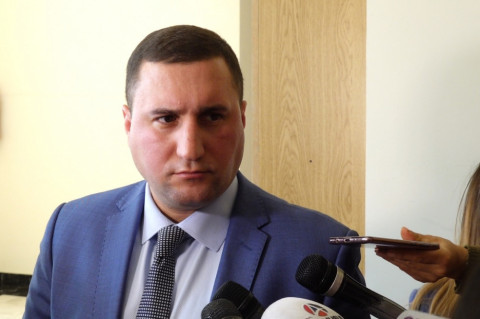 «Ներկայացվում է՝ սպաներն ու գեներալները վատն են, մնացած բոլորը լավն են». ՊՆ փոխնախարար