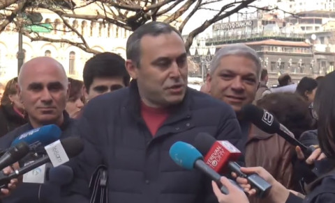 Դրա համա՞ր էինք փողոց փակում ու շամպայն տրաքացնում մայիսի 8-ին. ՁԻԱՀԻ-ի կենտրոնի աշխատակիցներ