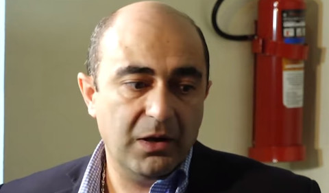 «Ես էլ Քոչարյանի օրոք բանակում եմ ծառայել, դե խփեք». Էդմոն Մարուքյան