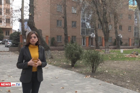 Ոստիկանները հսկում են շենքը, որտեղ մեկուսացված են կորոնավիրուսով վարակված իտալացու գործընկերները