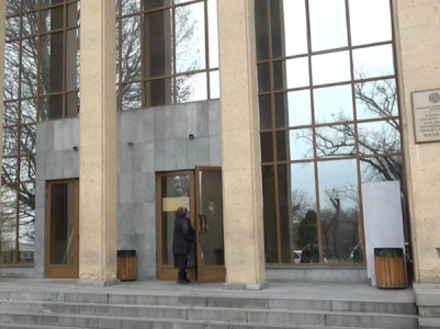 Մարտի 1-ի գործով դատական նիստը հետաձգվել է. Քոչարյանի պաշտպանները եկել են դատարան