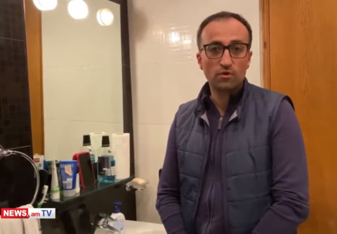 Արսեն Թորոսյանը ցույց է տալիս՝ ինչպես պետք է լվանալ ձեռքերը կորոնավիրուսից պաշտպանվելու համար