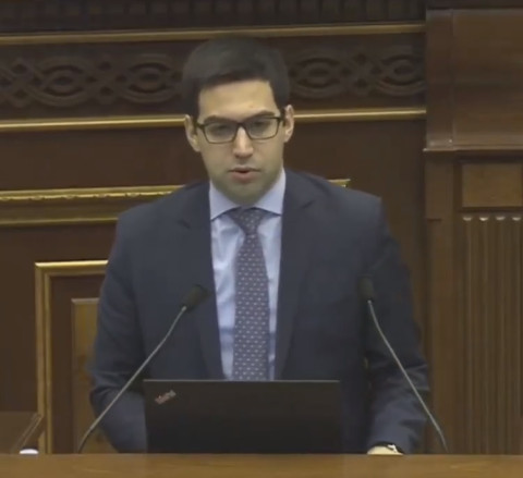 Մեկուսացման կանոնները խախտելու համար՝ 2 տարվա ազատազրկում. նախարարը ներկայացրեց փոփոխությունները