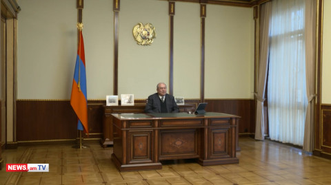 Արմեն Սարգսյանը «անվտանգ» հեռավորության վրա է զրուցել Չինաստանի դեսպանի հետ