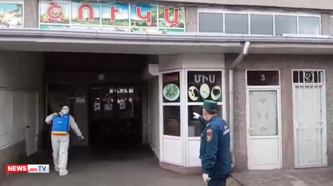 Վանաձորի շուկայում փրկարարներն ախտահանման աշխատանքներ են իրականացնում