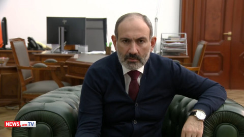 Գուցե լեզվի սայթաքում է եղել. Փաշինյանը՝ տաքսիների լիցենզիայի մասին