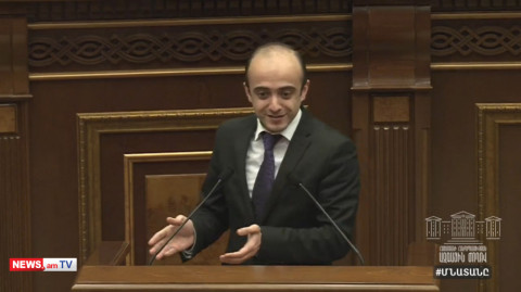 Կողմնորոշվեք, լավ ընթերցեք նախագիծը. Տարոն Սիմոնյանը հեգնեց