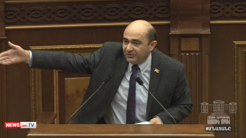 Այ ձեր կյանքին ղուրբան լինենք, մի եղեք Հրայր Թովմասյան. Մարուքյանը՝ իշխանություններին