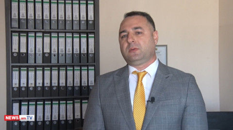 Ավագանու անդամը սեռական հայհոյանքներ է հնչեցրել ոստիկանների հասցեին, սպառնացել՝ կապտակի. փաստաբան