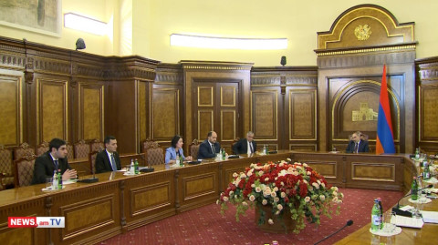 Փաշինյանի մոտ քննարկել են ավարտական եւ ընդունելության քննությունների կազմակերպման հարցը