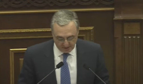 Արցախում տեղի են ունեցել ժողովրդավարական, մրցակցային ընտրություններ. Զոհրաբ Մնացականյան