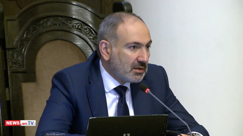 Ոստիկանության իմիջը պիտի փոխվի. Փաշինյանը շնորհավորեց տոնի կապակցությամբ, ներկաները ծափահարեցին