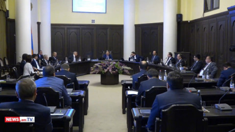 Թեժ քննարկում Կառավարության նիստին. Փաշինյանը հորդորեց հարցը քննարկել աշխատանքային կարգով