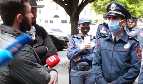 Տանս հոսանքն ու գազն անջատել են, ո՞նց ինքնամեկուսանանք. ակցիա Կառավարության դիմաց