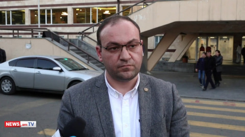 Ալեն Սիմոնյանը համարել է, որ հայհոյանքի պատասխանը կարող է «սամասուդի» միջոցով տալ. Արսեն Բաբայան