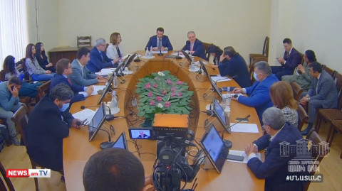 ԱԳՆ-ի համար ո՞րն է ընդունելի՝ փաթեթայինը, թե փուլայինը. հարց՝ Զոհրաբ Մնացականյանին