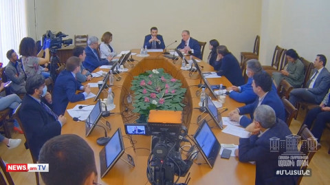 Ուկրաինայի հետ երկխոսելու բարդույթ չունենք. Զոհրաբ Մնացականյան