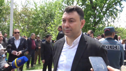 Խայտառակություն է, որ թուրքին ծնկի բերած նախագահը կալանքի տակ է. Շարմազանով