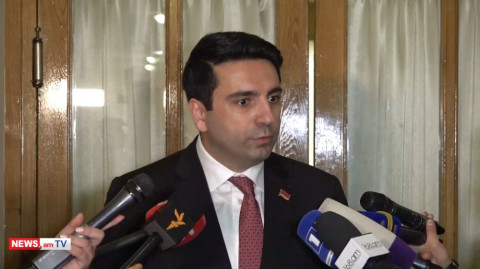 Մայիսի 8-ով «վրա քշել» Սասուն Միքայելյանին, անընդունելի է․ Ալեն Սիմոնյանը՝ ծեծկռտուքի մասին