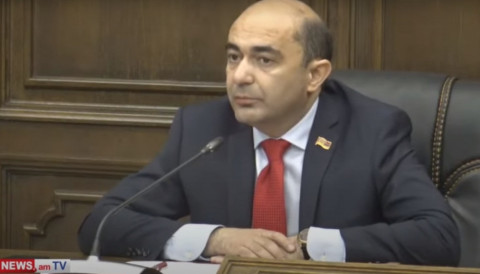 Իշխանությունները սուտ են խոսում, ձեզ մոլորեցնում են. Էդմոն Մարուքյան