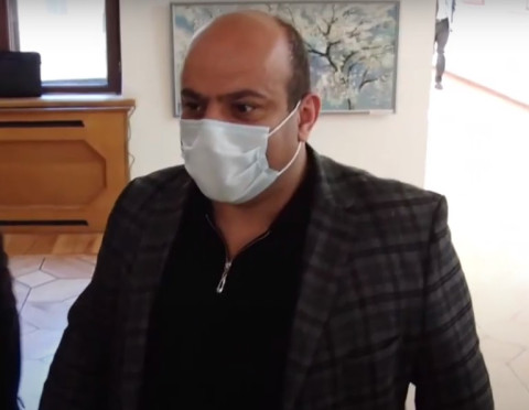 Գլխից բռնելու համար մանդատը վայր դնե՞նք. Վահե Ղալումյան