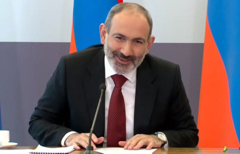 Սովա՞ծ եմ, թե՞ քունս ա տանում. Փաշինյանը Քյարամյանի մասին հարցին չպատասխանեց