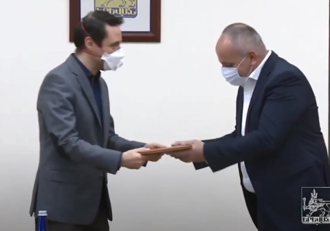 Հայկ Մարությանը պարգևատրել է համայնքին աջակցող գործարարներին