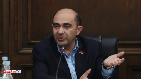 Ես չէի սպասում, որ Սասուն Միքայելյանն ինձ կխփեր. Մարուքյանը պարզաբանում է՝ ինչու է իջել ամբիոնից