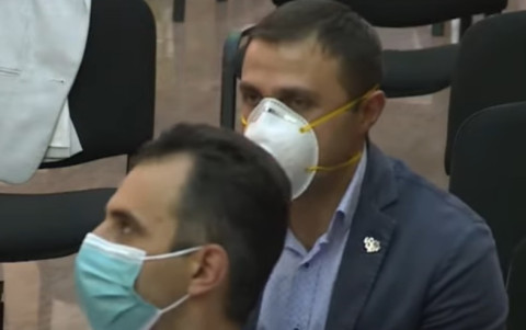Ինչ որ ձեզ ձեռք է տալիս, դա եք ասում. ավագանու նիստին իմքայլականն ու փոխքաղաքապետը վիճեցին