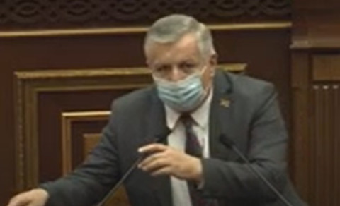 Վախեցնում ես մեզ, որ ի՞նչ անես. Բագրատյանը՝ «Իմ քայլի» պատգամավորին