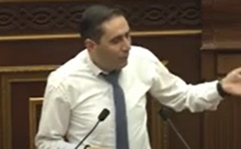 Ժողովուրդ, ի՞նչ եք ուզում, ի՞նչ է լինելու իտոգում, խճճեցիք. Արման Աբովյան