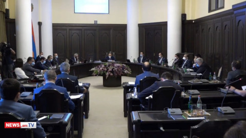Չեն ուզում՝ իրենց ճանաչեն, լավ միջոց է դիմակ կրելը. թեժ քննարկում Կառավարության նիստին