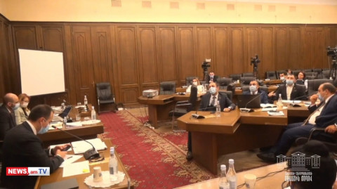 Քաղաքացին ԿՏ է արել, ունի երկկողմանի թոքաբորբ, բայց չեն թեստավորում. Թանդիլյանը՝ Արսեն Թորոսյանին