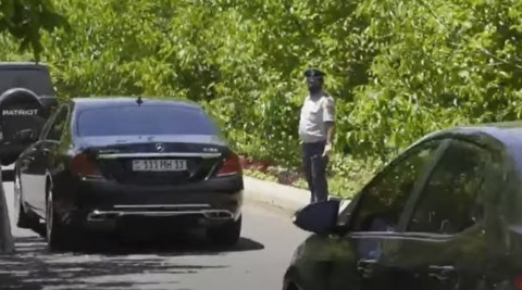 Գագիկ Ծառուկյանն ուղեւորվեց ԱԱԾ հարցաքննության. խուզարկությունն ավարտվեց
