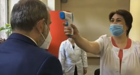 Ֆիզկուլտ ինստիտուտում չափում են Նիկոլ Փաշինյանի ջերմությունը
