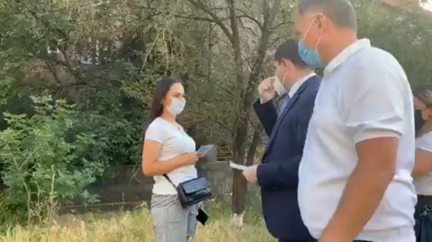 Նախարարները դիմակներ են բաժանում փողոցներում