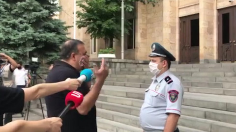 «Ես թքած ունեմ պարետի որոշման վրա». քաղաքացին՝ ոստիկանին