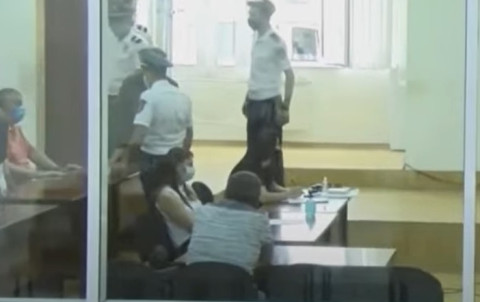 «Դատարանը պարտավոր չի ձեր վարքագիծը տասնյակ նիստեր յոլա տանել». Բիլյանը դուրս հրավիրվեց դահլիճից