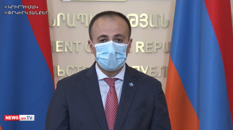 Ինչպես մեր շորերը չենք հանում ու մերկ ման գալիս, այնպես էլ դիմակը չպիտի իջեցնենք դնչի տակ. նախարար