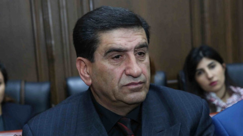 «Ծառուկյան» խմբակցության նախկին պատգամավոր Վանիկ Ասատրյանը կալանավորվել է ընտրակաշառքի գործով